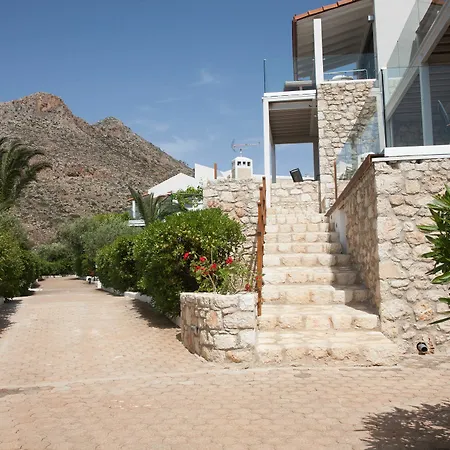 Artemis Village & Lejlighedshotel