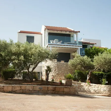 Lejlighedshotel Artemis Village &